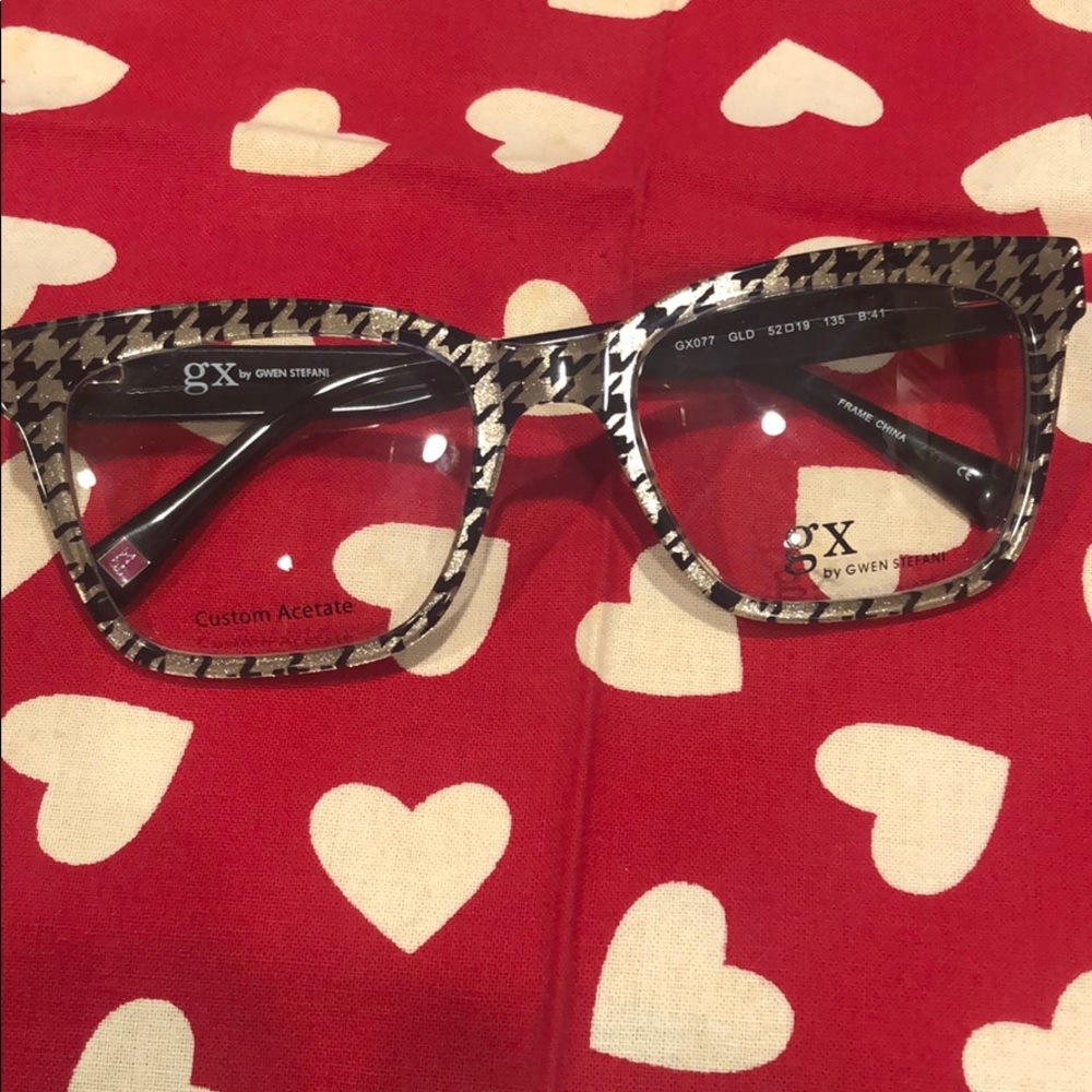 Brand New 2021 Gwen Stefani Eyewear Model GX077